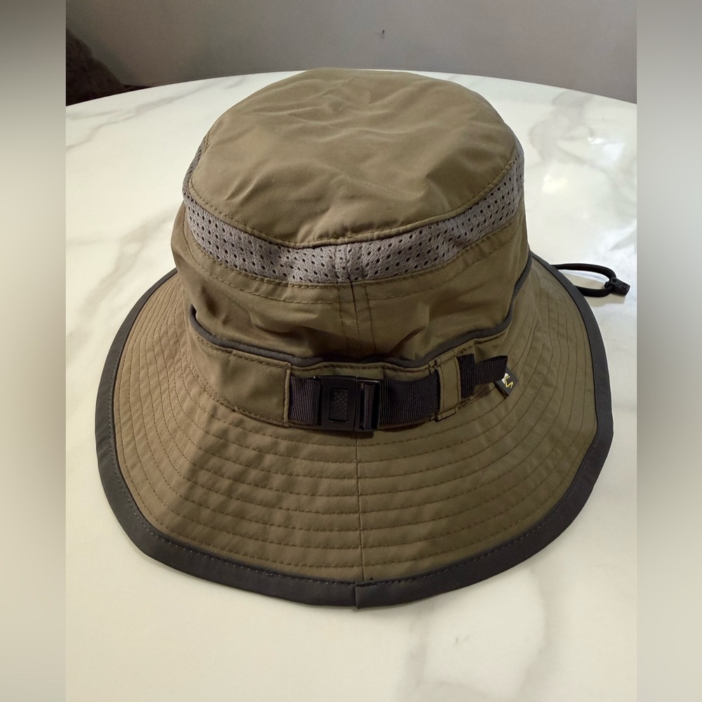 Sunday Olive Green Bucket Hat with Dark Trim